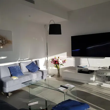 Laconsolate דירה