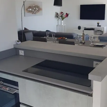 Laconsolate דירה ניס